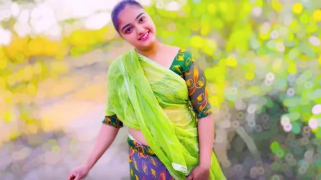 Bhabhi Cheaking her Devars Dick and after seen dick she fuck with her devar