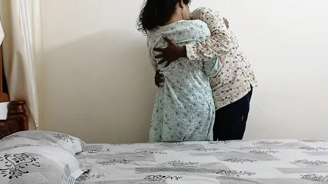 SECRETLY CAUGHT ROMANCE WITH MY GIRLFRIEND IN OYO ROOM