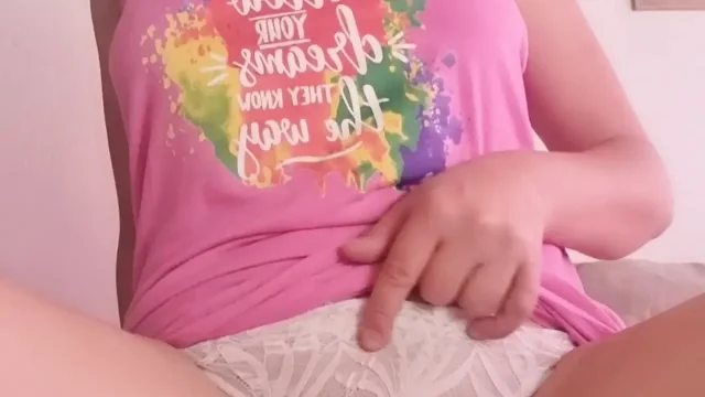 Fingering my pussy before work morning sex