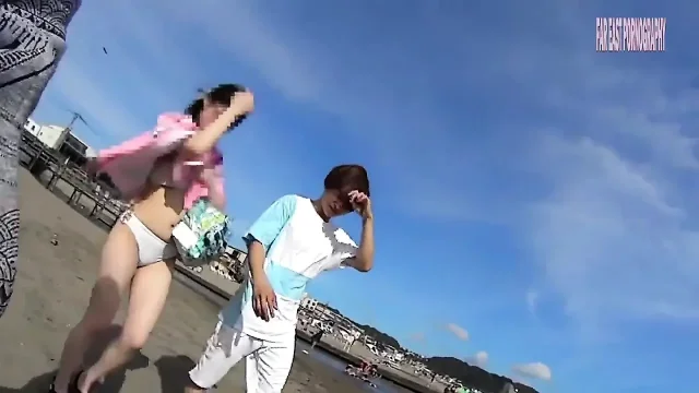 Amateur Women Picked up at the Beach -pt1