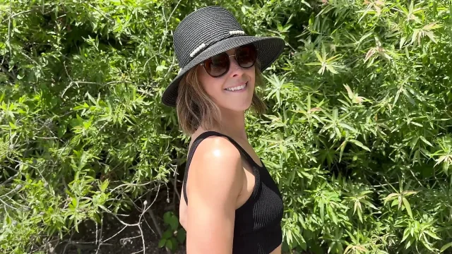 Wife Does Huge Public Double Cum Swallow at Beach After Husband Watches Her Fuck