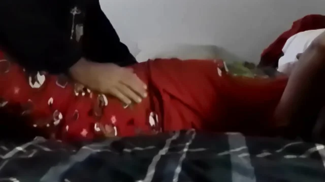 Hot MILF Trades Oral With Her Best Friend