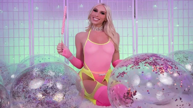 Hot Barbie Girl Kay Lovely VR Sucking Cock and Balls