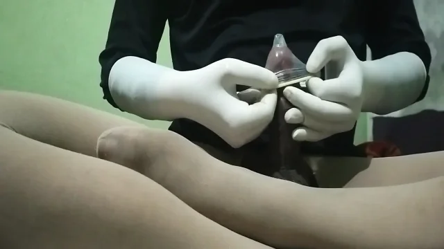 Surgical gloves cum