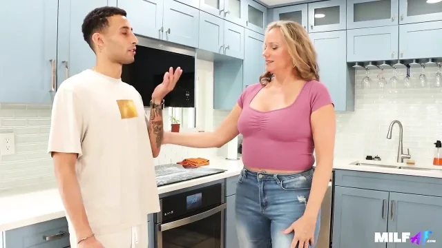 Horny MILF Landlord Sexy Nina Starr