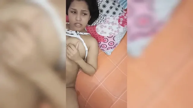 18 year old brunette big saggy tits from New York United States fucking her