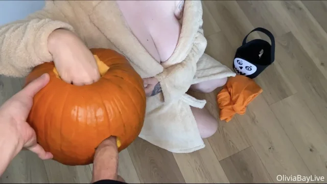 I had NO IDEA his Dick was in the Pumpkin Stepsister PRANK part 1