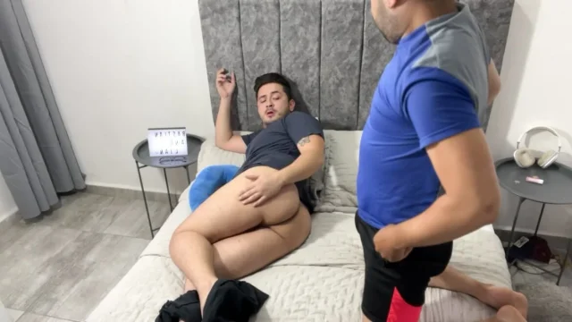 Hardcore and bareback morning sex with pregnant in the ass between gay men Hard