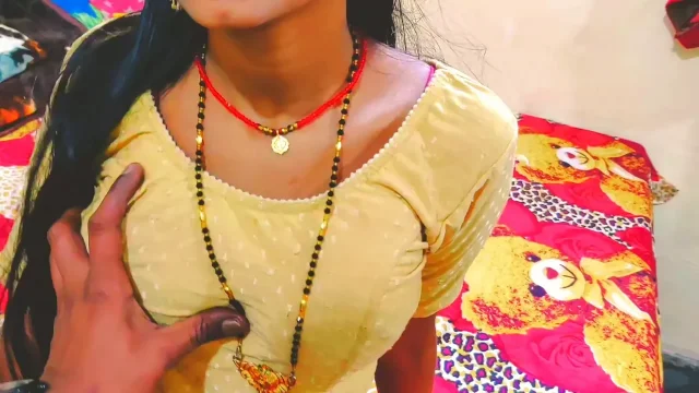 indian coupleShares bed with StepMom while his StepSister hides under the bed