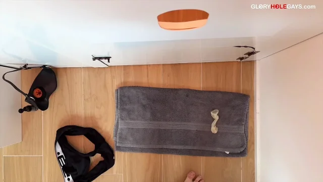 He Pushed His Xl Cock Through - I Couldnt Resist
