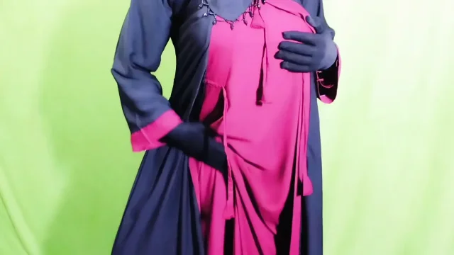 Indian hijabi Muslim Pinki Bhabhi