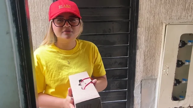 Late Punished Delivery Girl I Fuck the Client So He Won't Report Me to the Boss