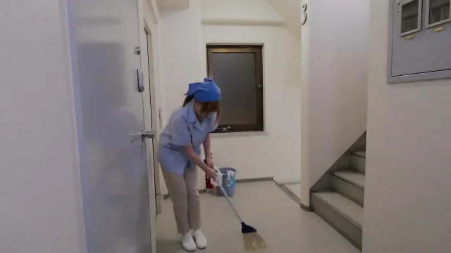 Part 3 A plain but strangely sloppy office cleaning part-time wife is my