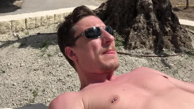 Jeanpallett and the Cock-hungry Sluts4k