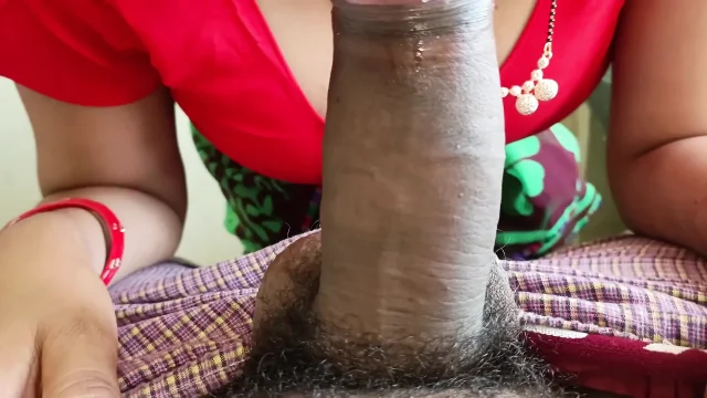 Beautiful Desi Bhabhi First Time Sex with Devar in Kitchen Indian Girl XXX Tight