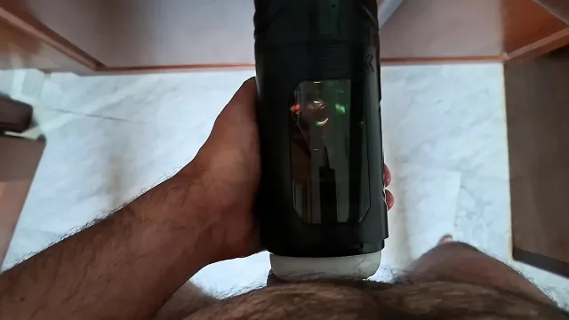 Using new auto-stroking masturbator