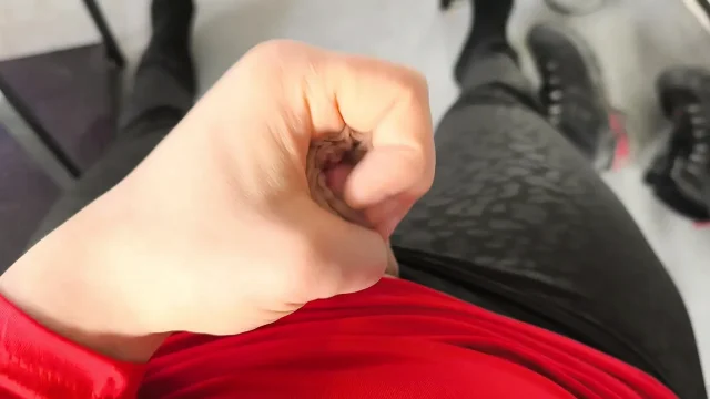 Spontaneous cumshot at the desk