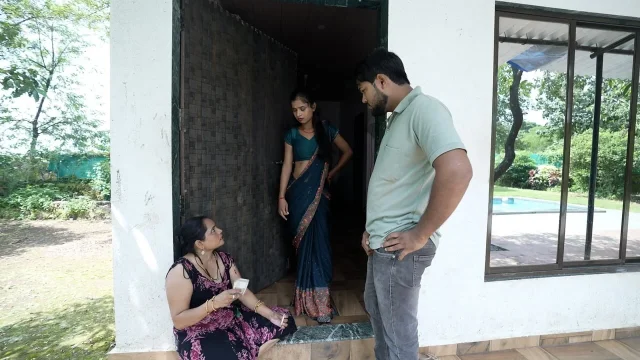 Desi Indian Hot Big Boobs 18 Step Sister's Very 1st Early Morning Romance Hindi Audio