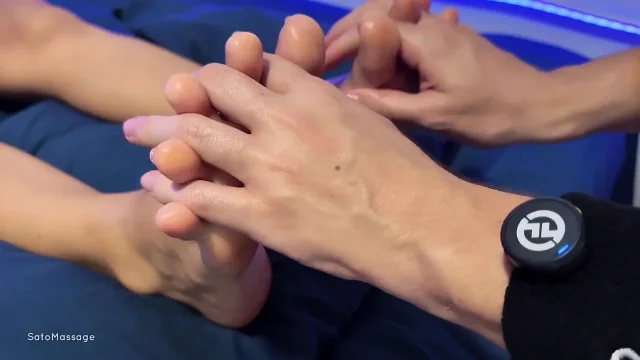 From Slow Massage to an Intimate Foot Finish
