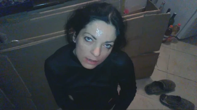 Milf eats cum after hardcore pussyfuck