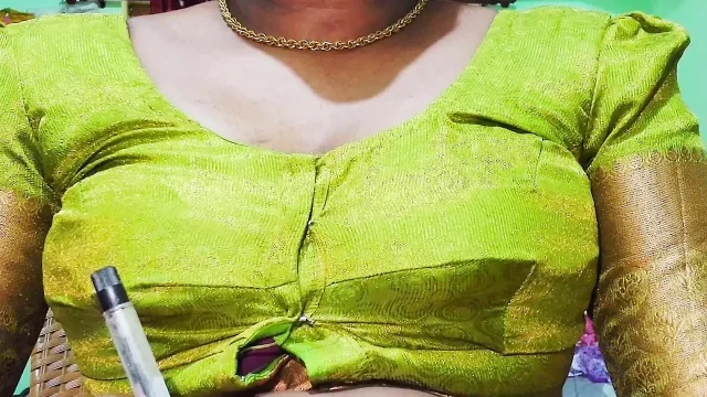 Indian hot wife bedroom Came out mouth with Boyfriend