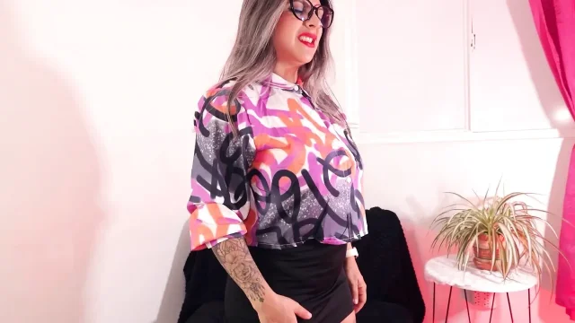 A very obedient Colombian secretary helps her boss relax