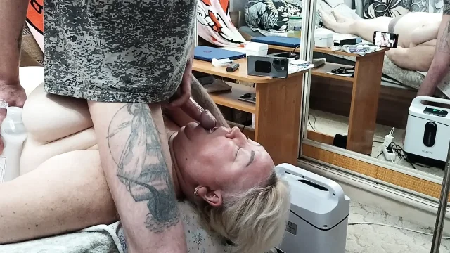 I'm jerking off my dick to feed my girlfriend hot cum