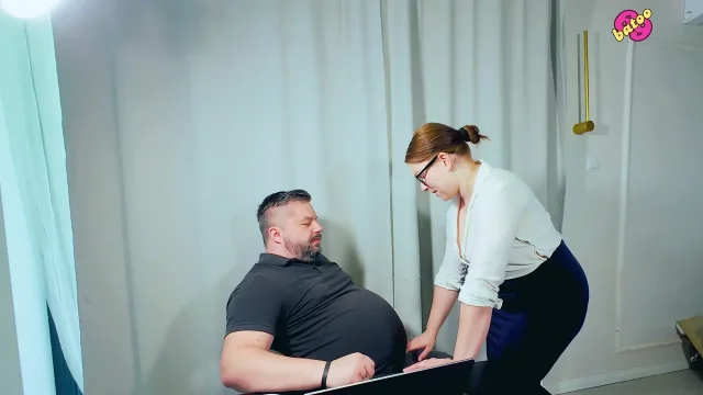 I Had to Suck My Boss Dick to Get Free Afternoon