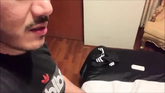 Muscle Bubble Butt Get His Ass Rimmed After Sucking Master Dick