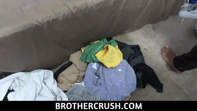 Bossy stepbrother bangs Latin teen