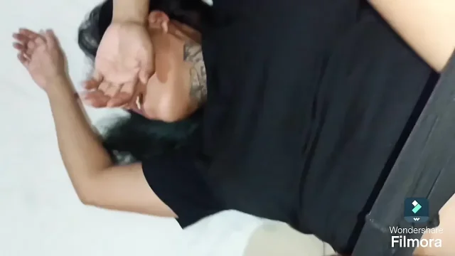 Housekeeper lets me cum inside her hot pussy for a cheap cell phone
