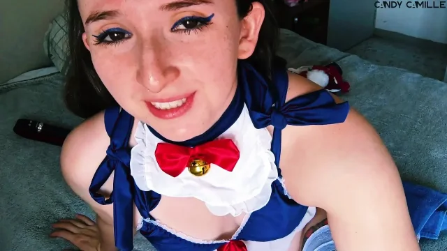 Snowwhite Is so Wet for Squirting a Lot