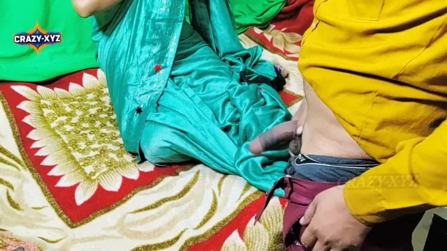 CRAZY-XYZ Beautiful young gf hot night sex videoDesi Beautiful girl Tight pusssy