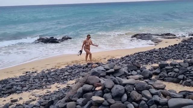 Fucked by a stranger at a nudist beach